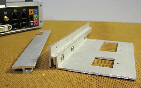 Gehäuse. Einzelteile. Car-PC für Mercedes E-Klasse, W 211, Audio 20.