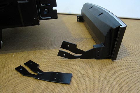 Kinematik. Änderung der Schubladenbefestigung. Car-PC für Mercedes E-Klasse, W 211, Audio 20.